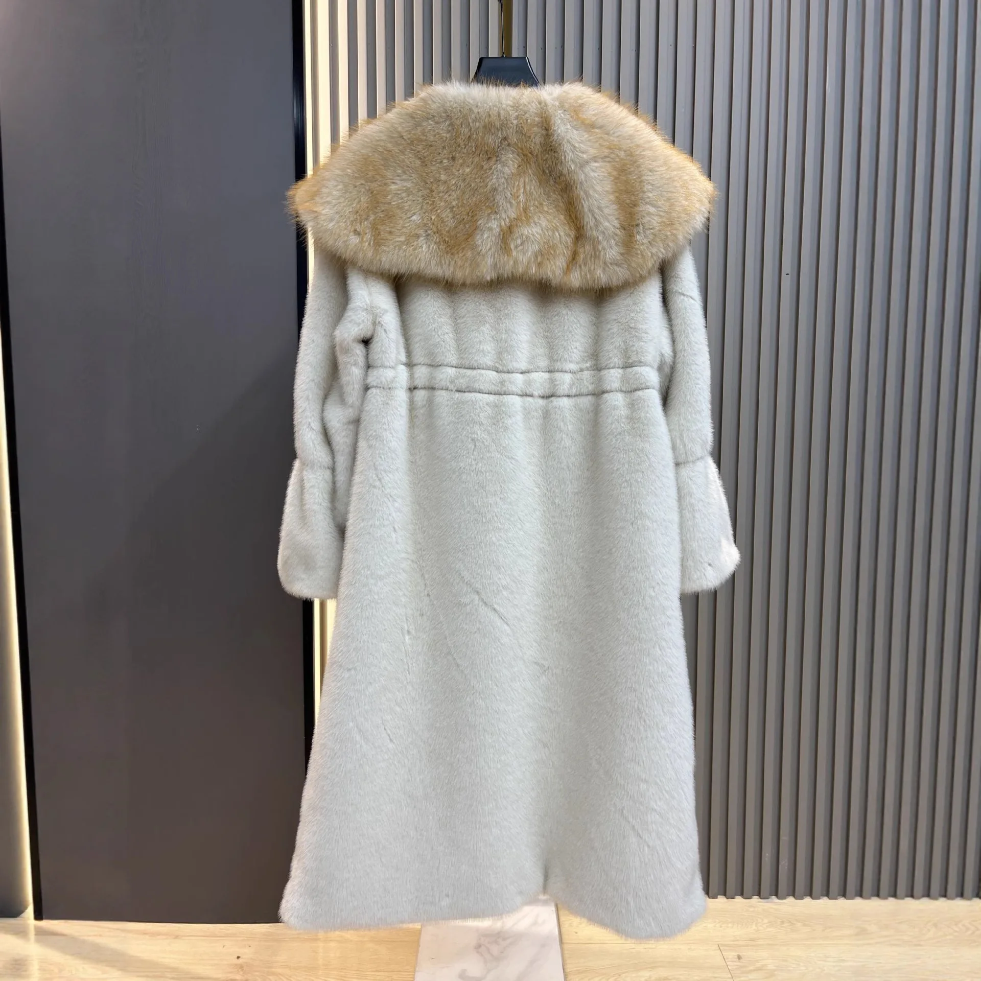 여성용 인조 밍크 퍼 코트 2025 겨울 신상 롱 한국 스타일 루즈핏 큰 퍼 칼라 우아하고 따뜻한 코트 트렌디