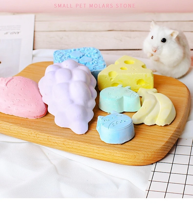 1PC Pet Molar Stone Toys Mineral Teeth Grinding Stone Hamster Totoro Rabbit Dutch Rat Molar Stone Cube Hang Molar Stone Chew Toy