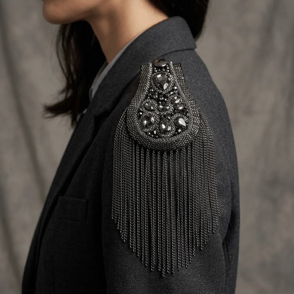 Classic Alloy Tassel Epaulettes Rhinestone Shiny Shoulder Board Decorative Hidden Safety Pins Shoulder Mark Choir Performance