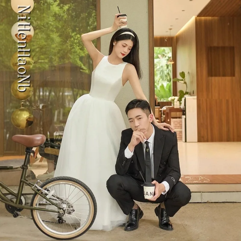 Robe de mariée légère coréenne, blanche, sans manches, robe de fiançailles, nouvelle collection 2025