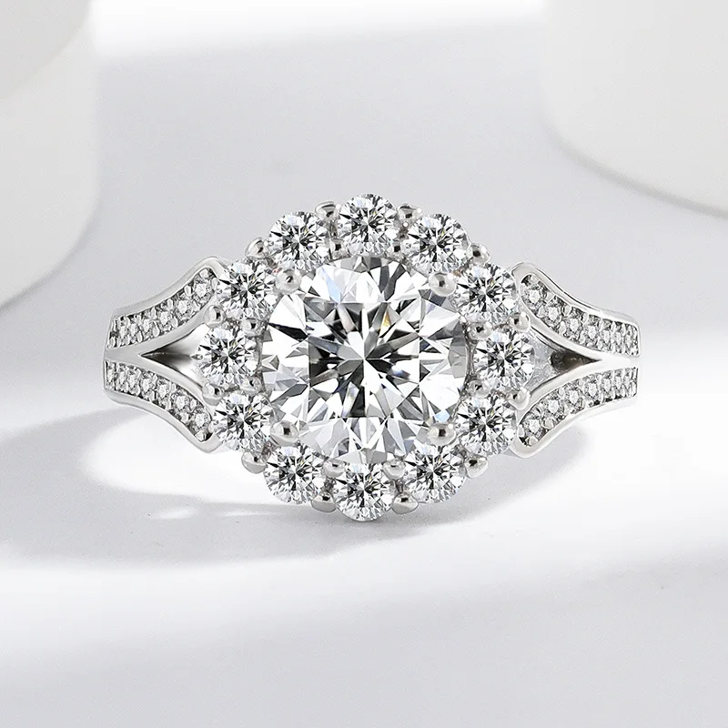 

925 Sterling Silver Fashion Luxury 2 Carat Imitation Moissanite Zircon Ring Birthday Anniversary Party Gift