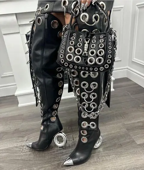 Sexy Stil Metall Spitzschuh Metallringe Overknee Seltsamer Absatz Kreis Ausgehöhltes Leder Slip On Große Damenstiefel