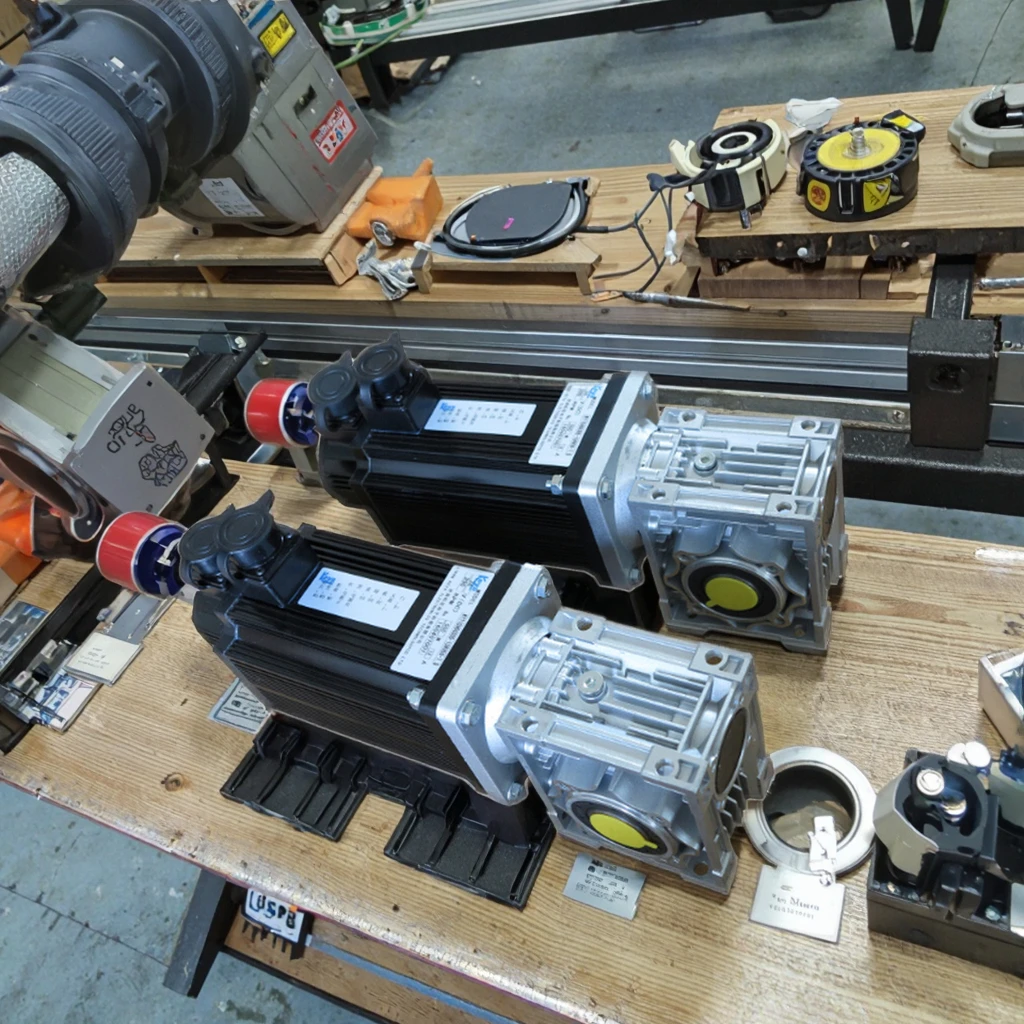 

Best Sale 24v 400w Bldc Worm Gear Motor Brushless DC Worm Gear Motor