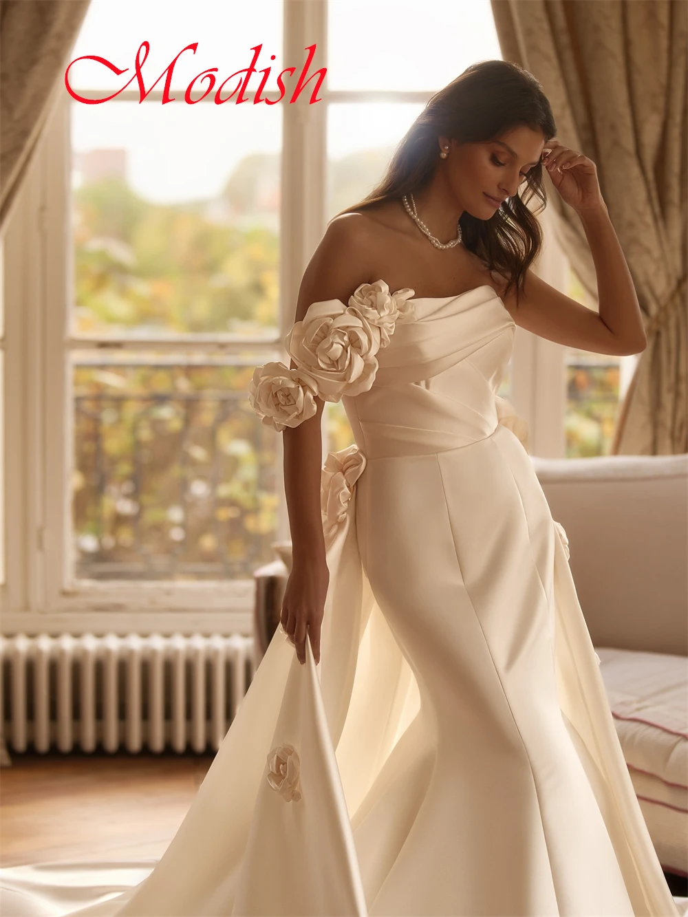 

Customized Elegant White Satin Wedding Dress Romantic Strapless Flowers Bridal Party Delicate Zipper Back Vestido De Novia