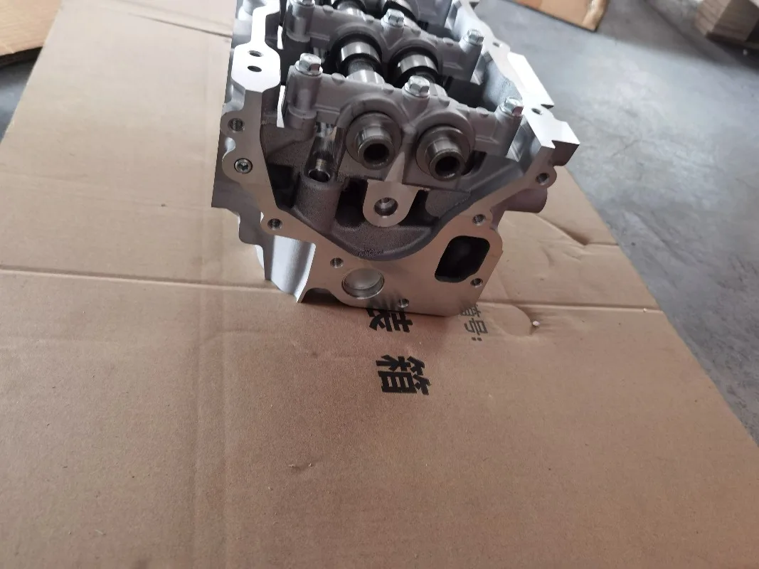 

ZD30 Complete Cylinder Head ZD30 908509
