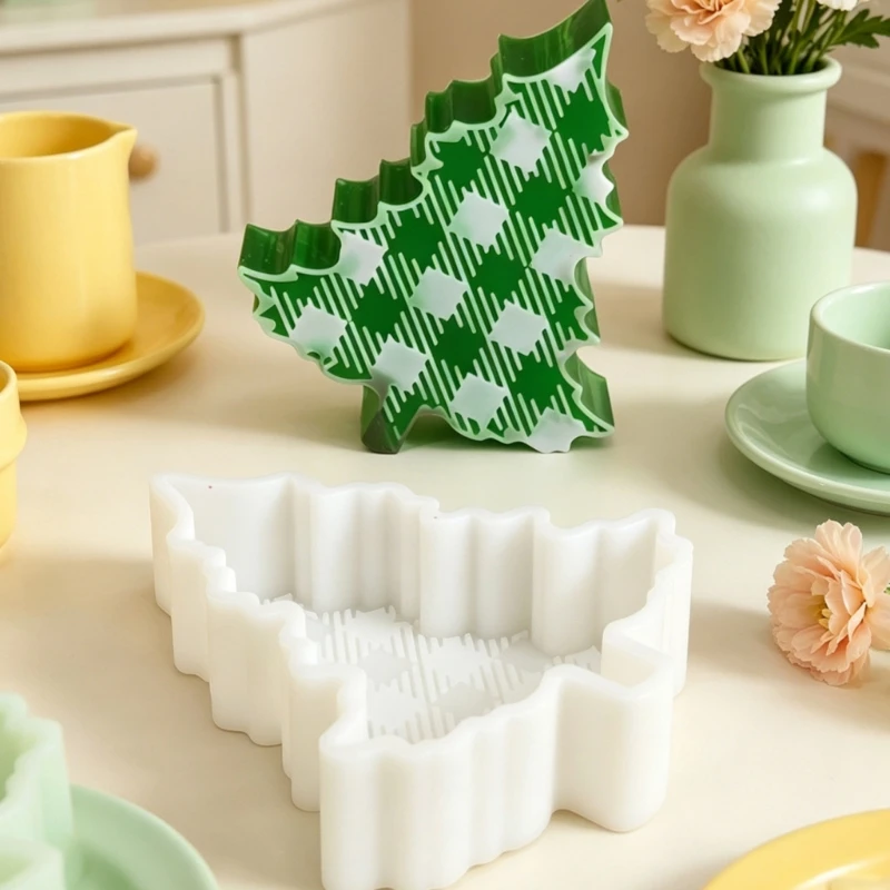 Christmas Mould Holiday Tree Casting Mould for Seasonal Pouring, Hand-Pour Use, Shelf Styling, and Clear Branch Detail