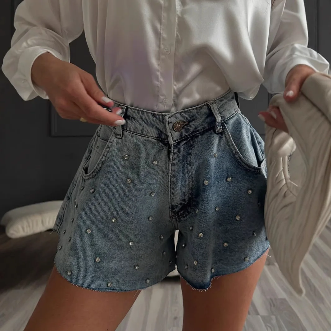 

2026 Spring Summer New Street Style Studded Design High Waist Fashion Elegant Slim Fit Denim Shorts Women