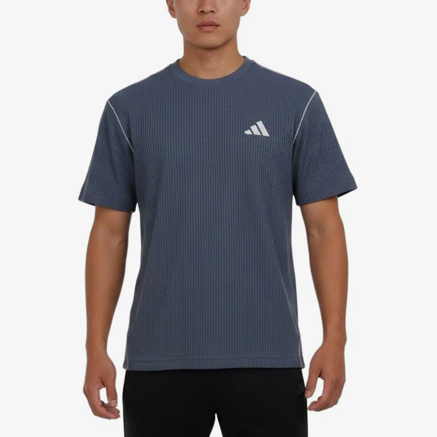 Adidas genuine new men's blue skin friendly round neck simple short sleeved T-shirt LC6770