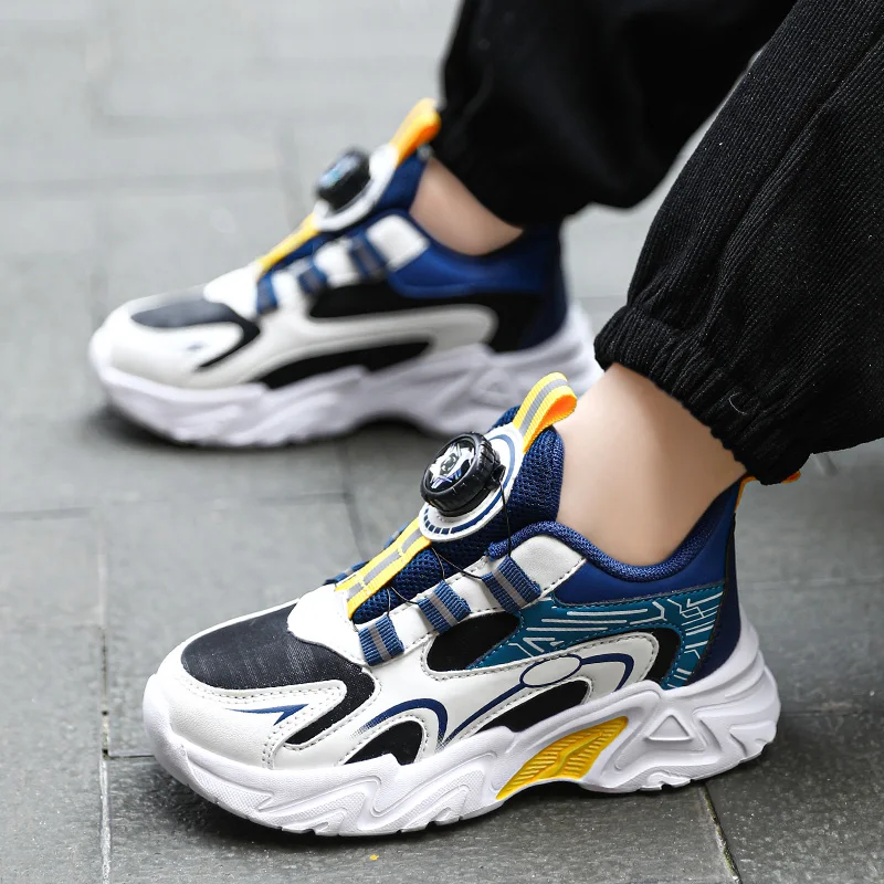 Sneaker da ragazzo Scarpe casual da bambino traspiranti estive in mesh nero Ragazzo da corsa Tennis da corsa Sneaker Nuove scarpe sportive per bambini