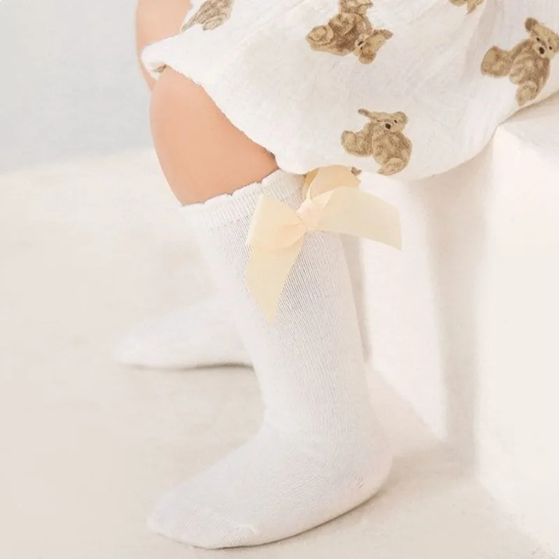 Calze sopra il ginocchio per bambini Autunno Inverno in puro cotone stile coreano con fiocco, vestibilità ampia, antivento, calzini alla caviglia per bambini