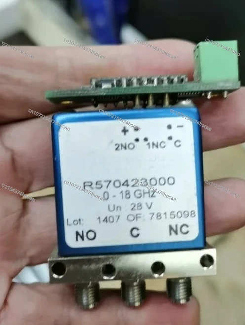 R570313000   R570315000  3GHz 28V RF SMA RF Coaxial SPDT Switch