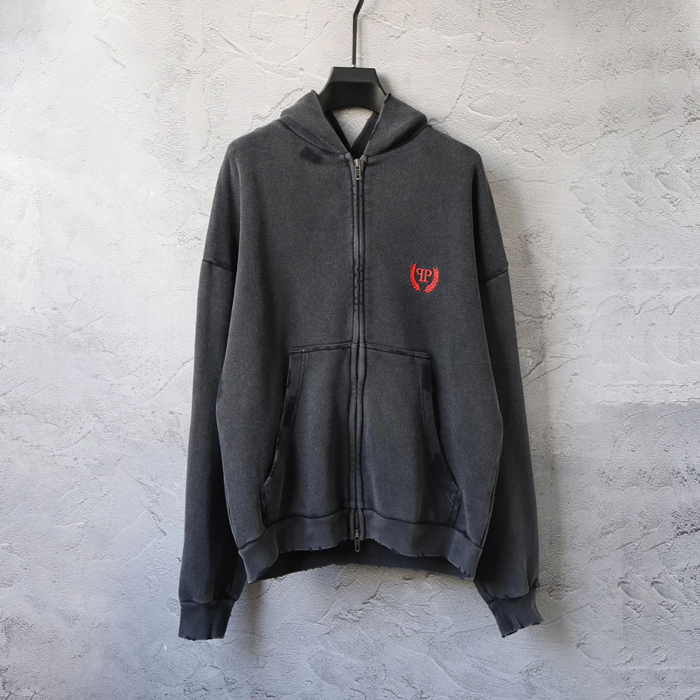 

Худи свободного кроя для пары с вышивкой букв, модель Waed out Loose Fit Hoodie Paris Sle BCLENEICAC, цвет черно-пшеничный, базовая модель