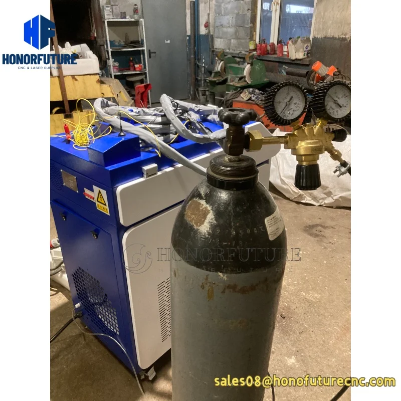 

Raycus Max BWT 3000W 1000W 2000W 4 in1 Fiber Laser Welding/Cleaning Welder Machine for Metal Cleaning Welding Cutting 220V/380V