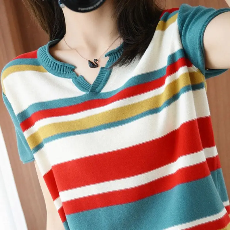 

Korean Women Harajuku Knitted Striped T-shirt Spring Summer New Short Sleeve V-neck Loose Pullover Basic Fashion Casual Top 2023