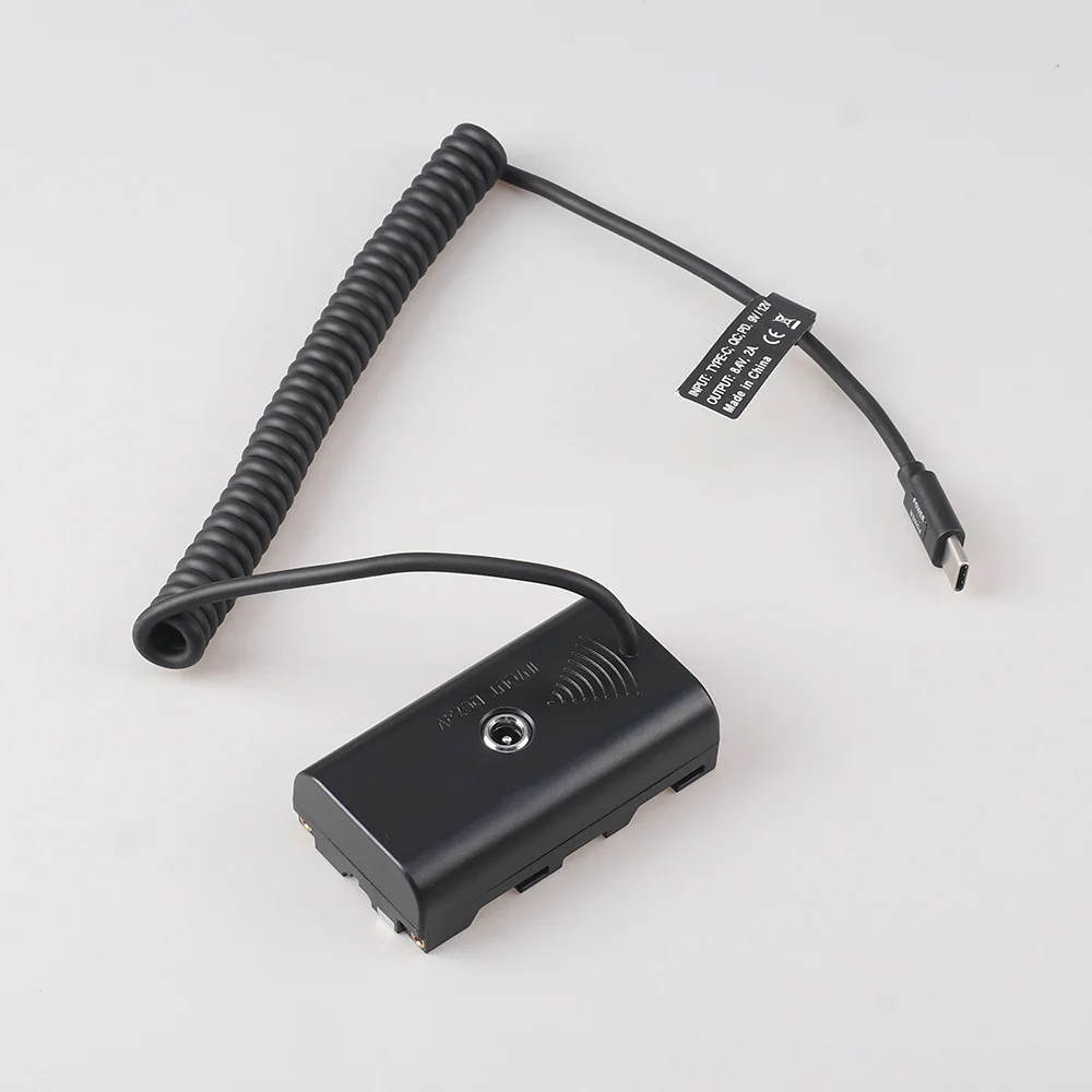 بطارية الدمية NP-F550 بطارية افتراضية + كابل سلك زنبركي من النوع C 9 فولت/3 أمبير 8.4 فولت/3 أمبير 22AWG، OD3. ملحقات التصوير الفوتوغرافي مقاس 5 مم