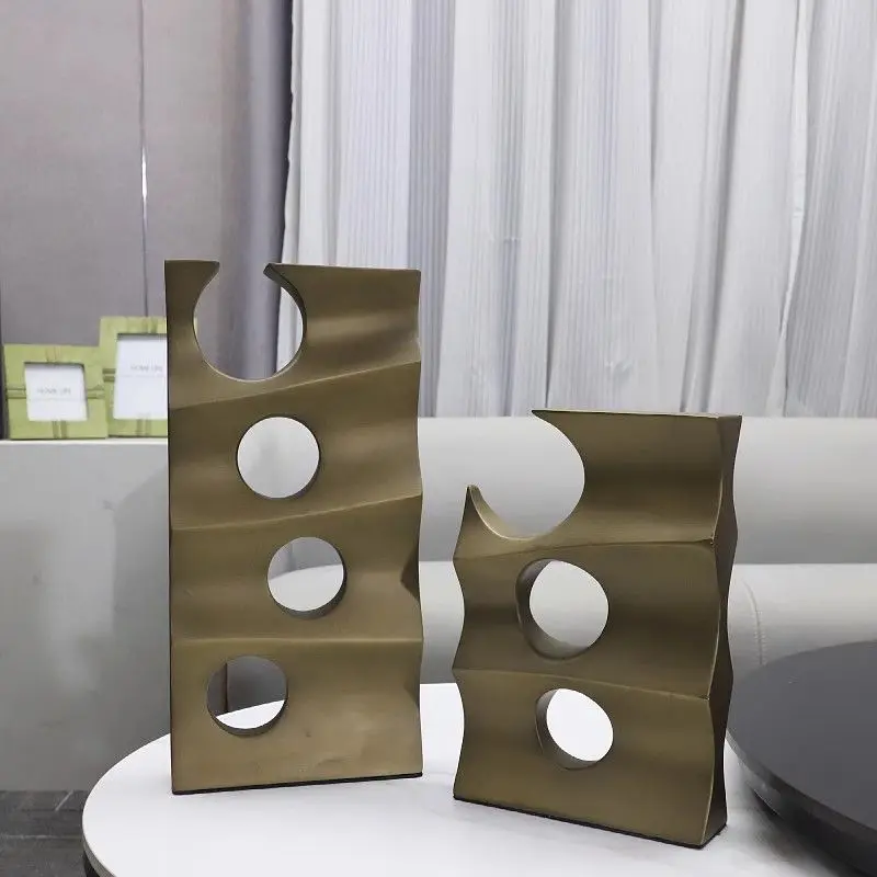

Scandinavian Geometric Objet - Gold Filigree Resin Sculpture, Modern Entryway Art for Living Room & Office