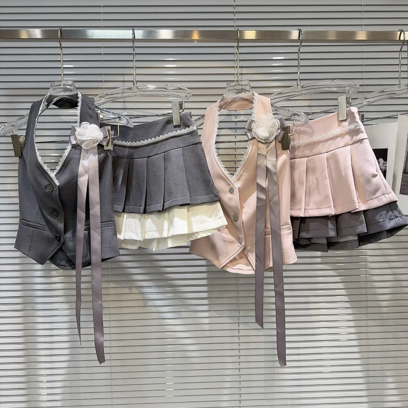 

Новый летний жилет с объемным цветком и подвесным воротником + короткая плиссированная юбка контрастного цвета, небольшой комплект в стиле аромата