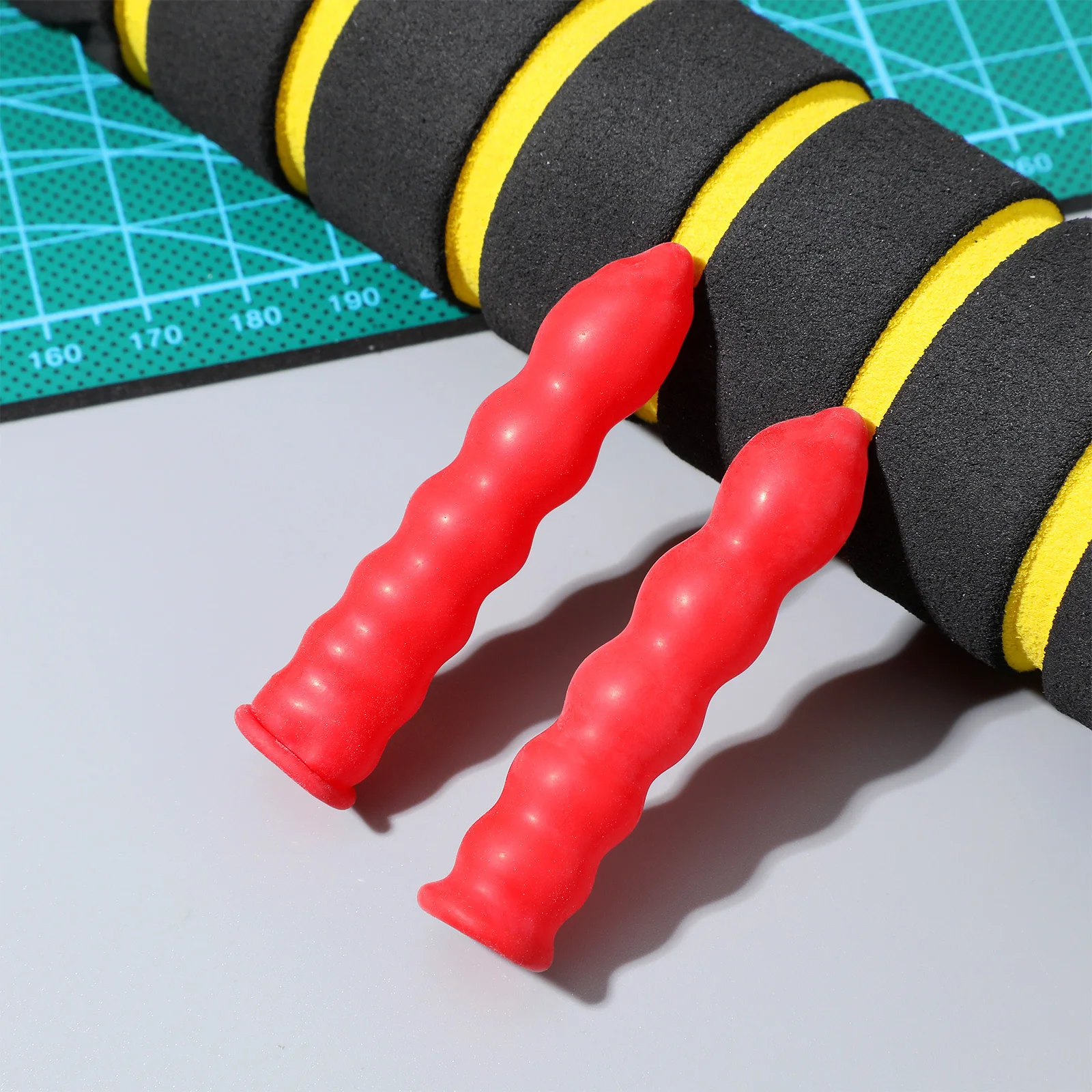 

100pcs Caulk Sealing Protective Cover For Opened Caulking Tube Reusable Moisture Proof Protective Cover Tool