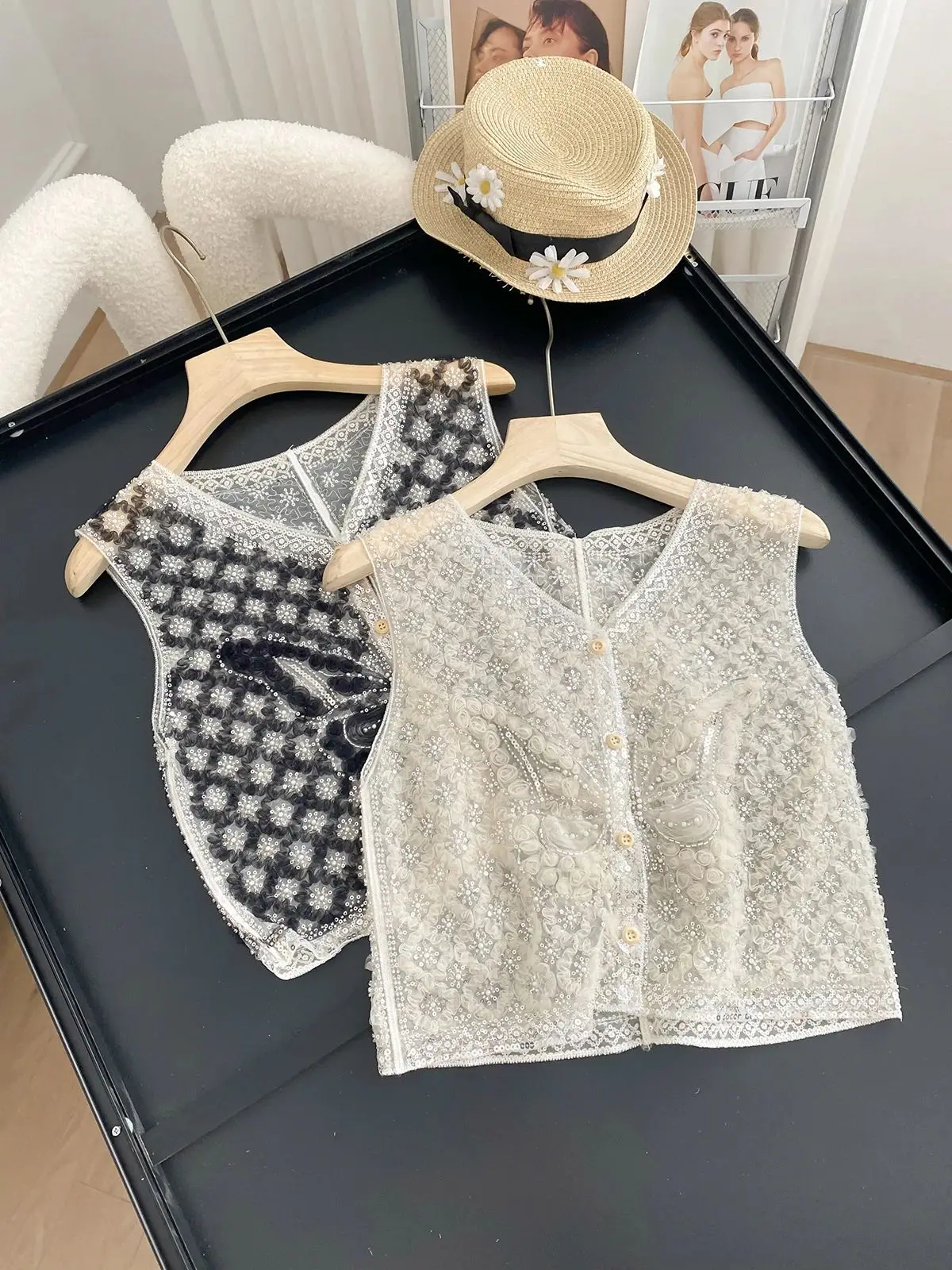 Glitter Sleevess Tank Top Butterfly Embroidery Delicate Women Cami Holiday Lace Beaded Loose Mesh Vest 2024 Summer New  Fashion