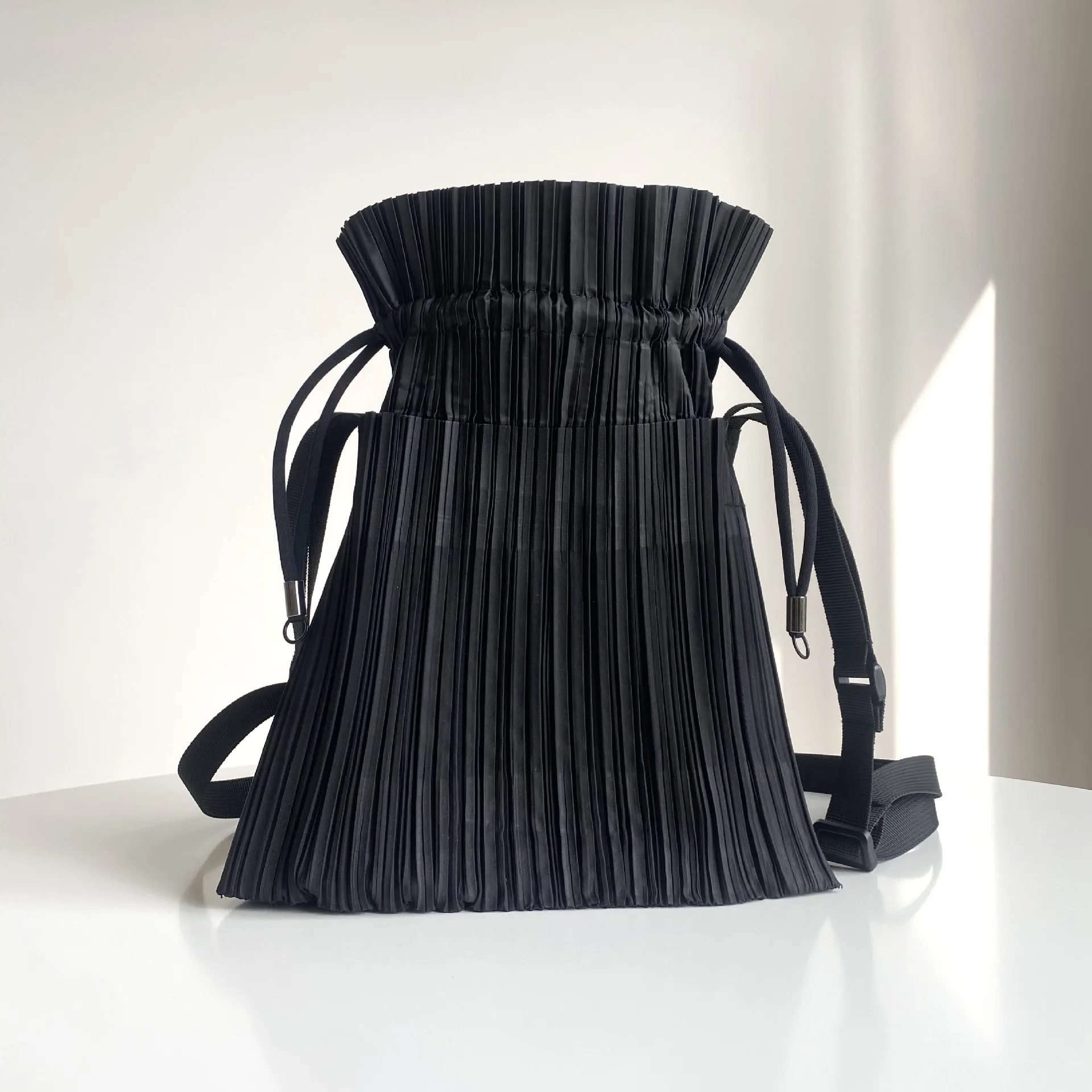 GGHK  Miyake Pleated Splicing Shoulder Bag 2023 New Crossbody Small Hit Color Korean Design Drawstring Bucket Bag