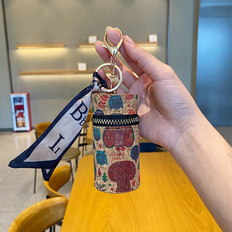 Fun Retro Wood Grain Lipstick Bag Round Barrel Keychain Girls Exquisite Senior Sense of Silk Scarf Fashion Portable Bag Pendant