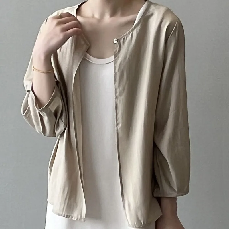 

Новые рубашки женские однотонные свободные простые с одной пуговицей и круглым вырезом защита от солнца летние универсальные офисные женские рубашки для отдыха уютный корейский стиль