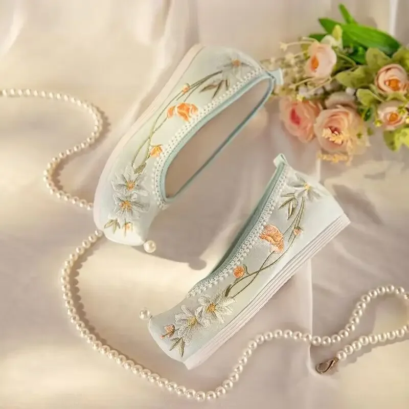 Chinese Hanfu Shoes Women Traditional Ancient Heighten Flat Bottom Shoes Embroidery Shoes Ming Dynasty Hanfu Shoes Plus Size