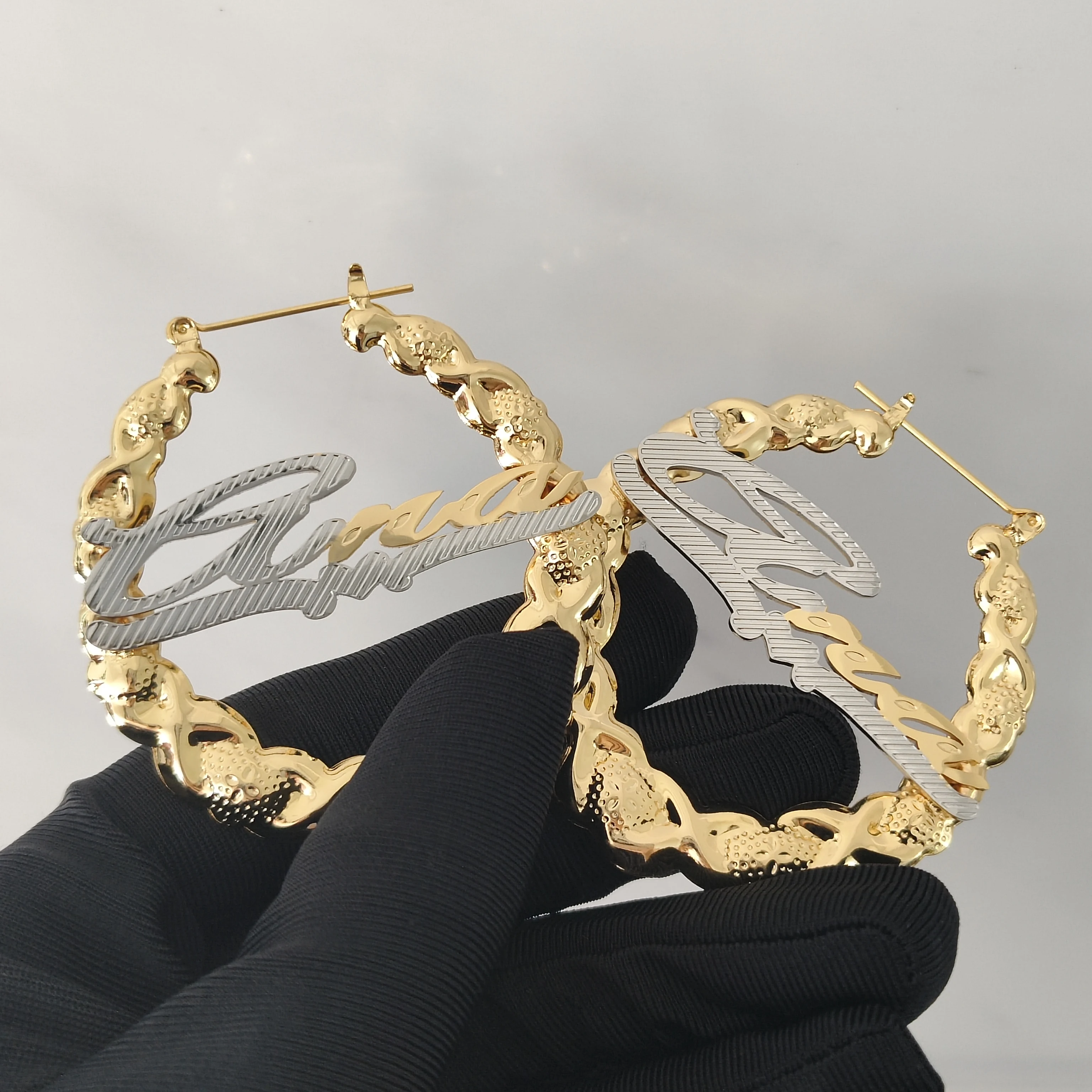 DHQH 卸売 パーソナライズネーム ツートーンイヤリング カスタムネーム ツートンカラー ラージイヤリング バレンタインデーギフト 工場直送