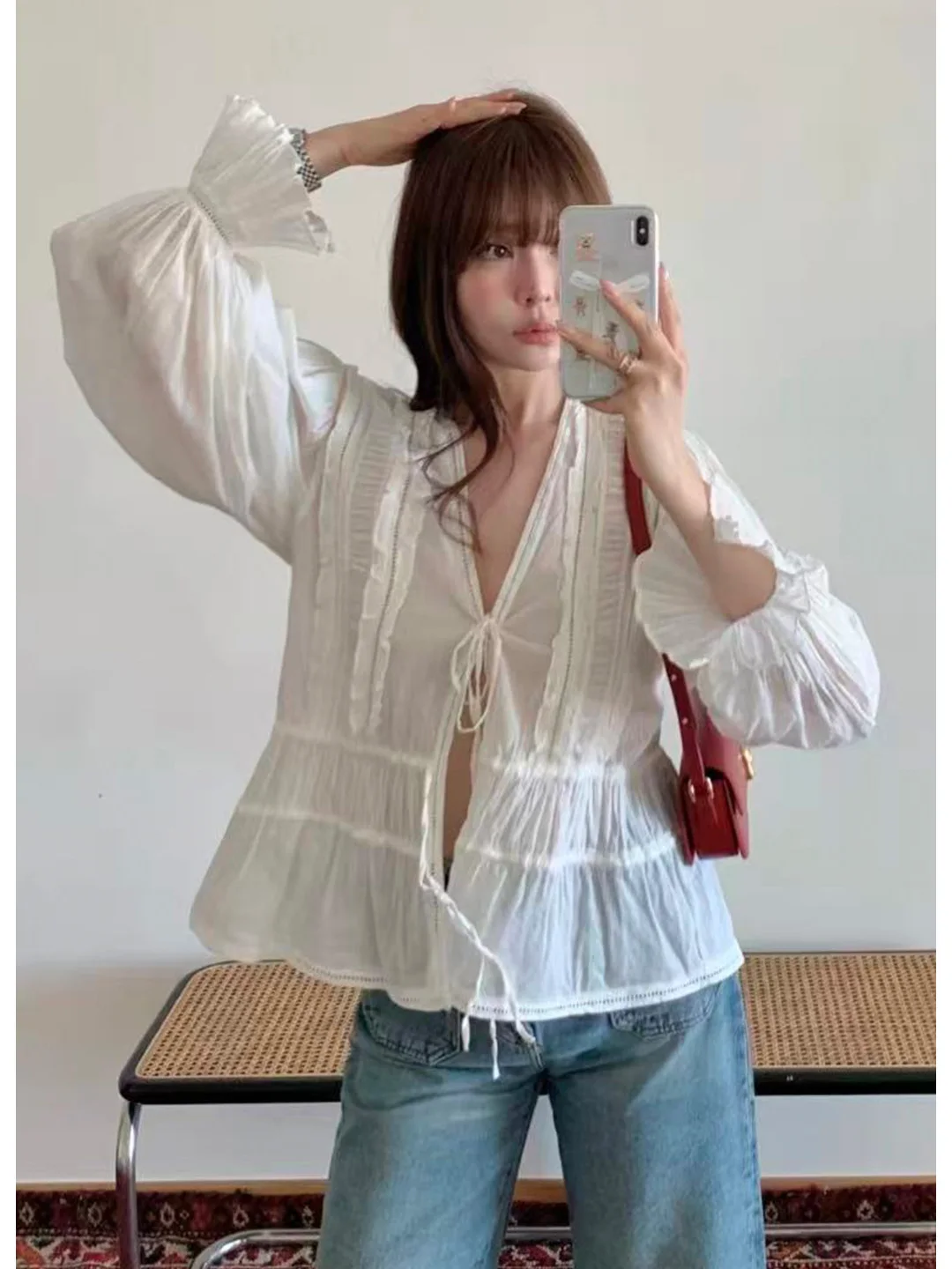 เสื้อเบลาส์ลูกไม้แต่งขอบสไตล์โรแมนติก รุ่นใหม่ล่าสุด แฟชั่นผู้หญิง ฤดูใบไม้ผลิ ฤดูใบไม้ร่วง ผ้าโพลีเอสเตอร์ แขนยาว ทรงบาง