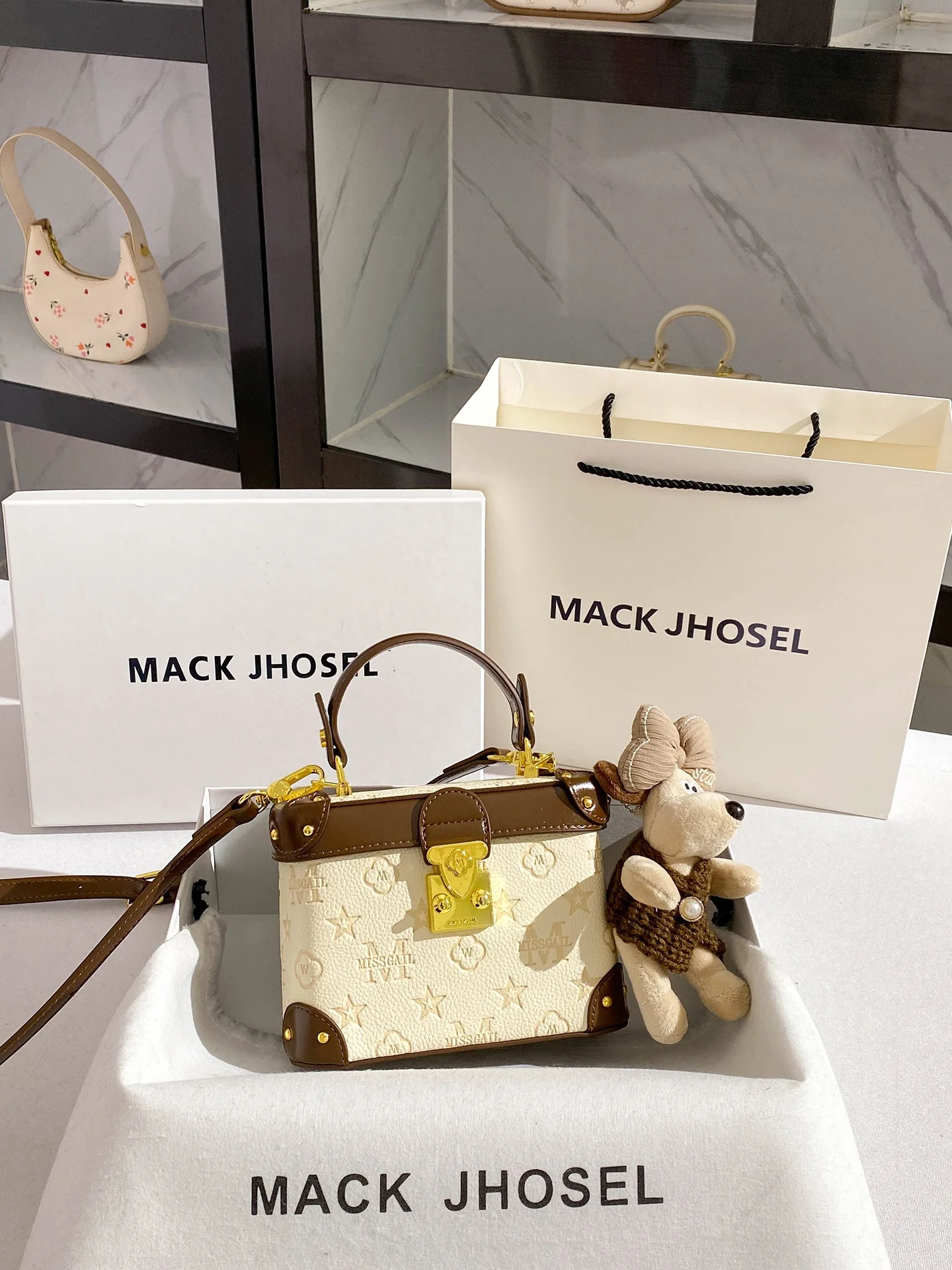 sac-a-main-mackjhosel-premium-color-block-embossed-box-pour-femme-collection-printemps-2026-sac-bandouliere-polyvalent-elegant-avec-coutures-apparentes-style-decontracte