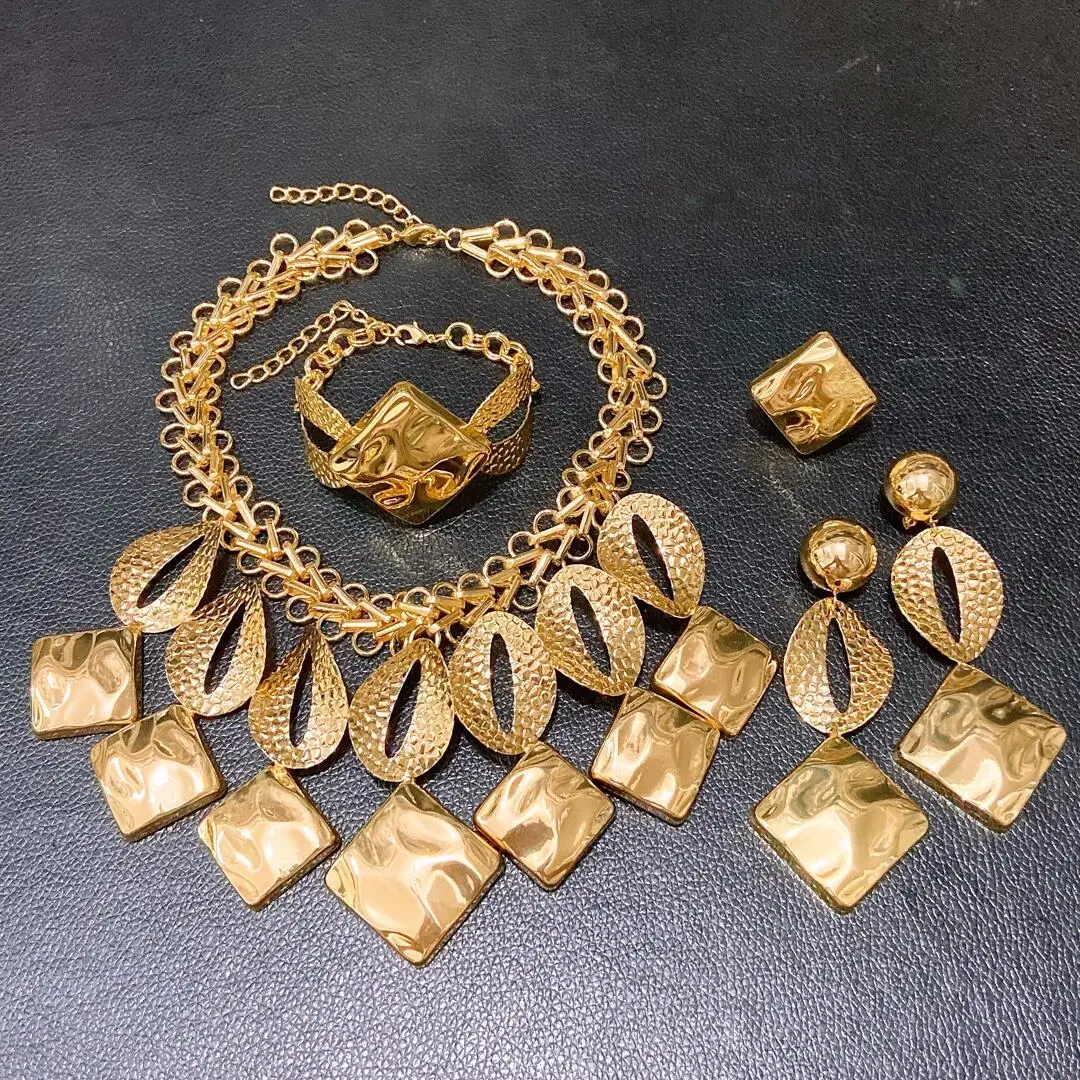 

Luxury Textured Irregular Lock Pedants Light Wight Italian Jewelry Set Statement Necklace Bracelet Earrings Ring 4PC Jewellery