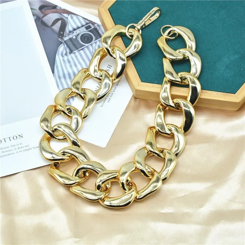 

Exaggerated Thick Chain Necklace for Women Hip Hop Punk Style Cuban Link Collarbone Chain Jewelry Cross-Border Accessory