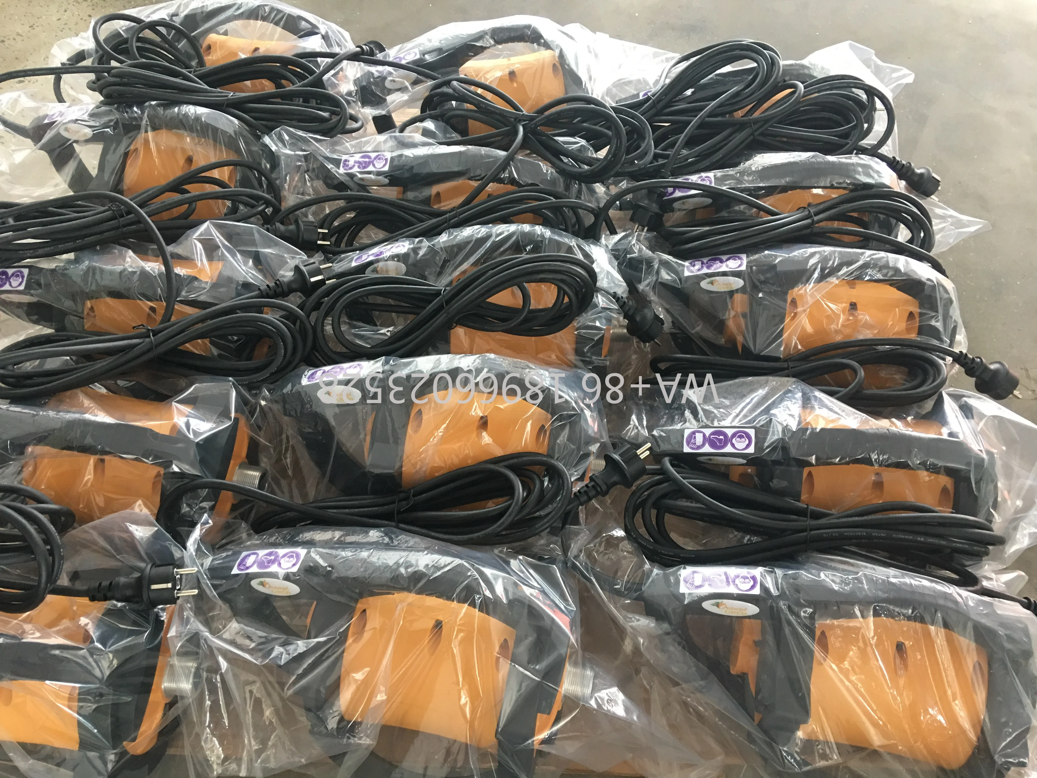 Vibrador de hormigón excéntrico eléctrico portátil de alta velocidad |   X-MAN |   Acoplamiento DE TORNILLO