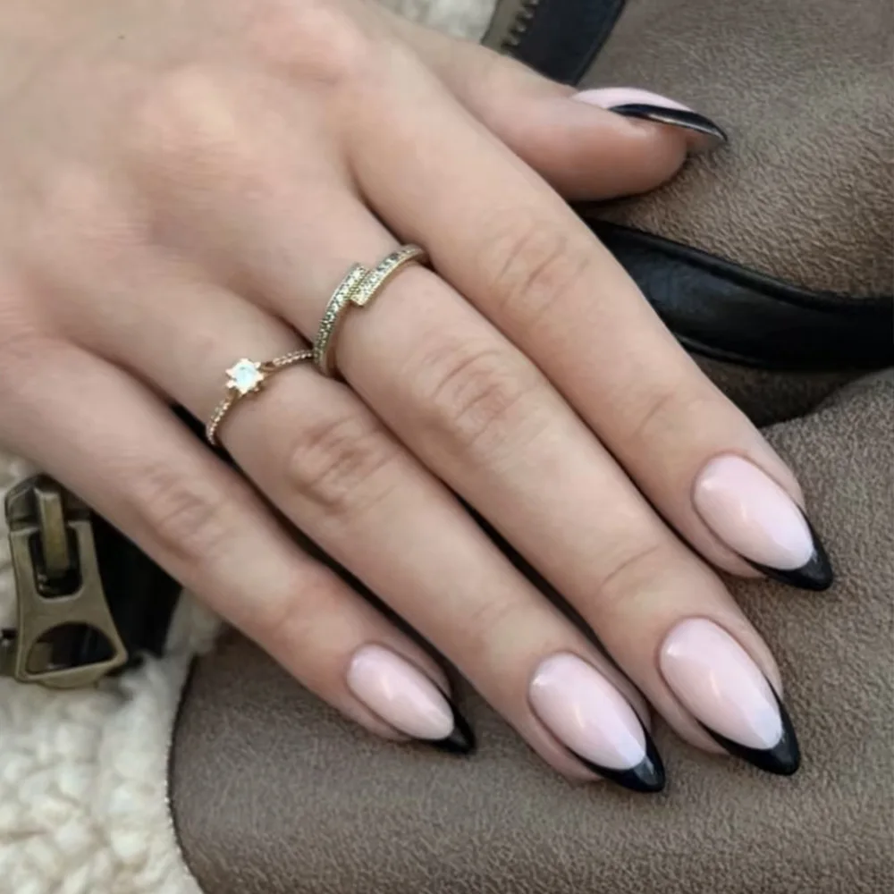 24Pcs fake nail art, black French daily wearing nail art, spicy girl personality, sweet and cool style, bright face nail art, anniversary gift, ladies' end Beautiful gifts, birthday gifts, holiday gifts
