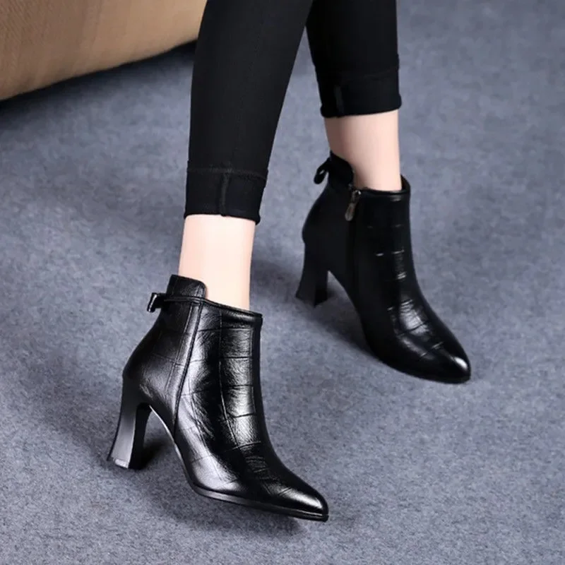 Botas Femininas moda donna in pelle verniciata nera primavera autunno stivaletti con tacco alto Lady Casual Cozy Office Work Shoes B06