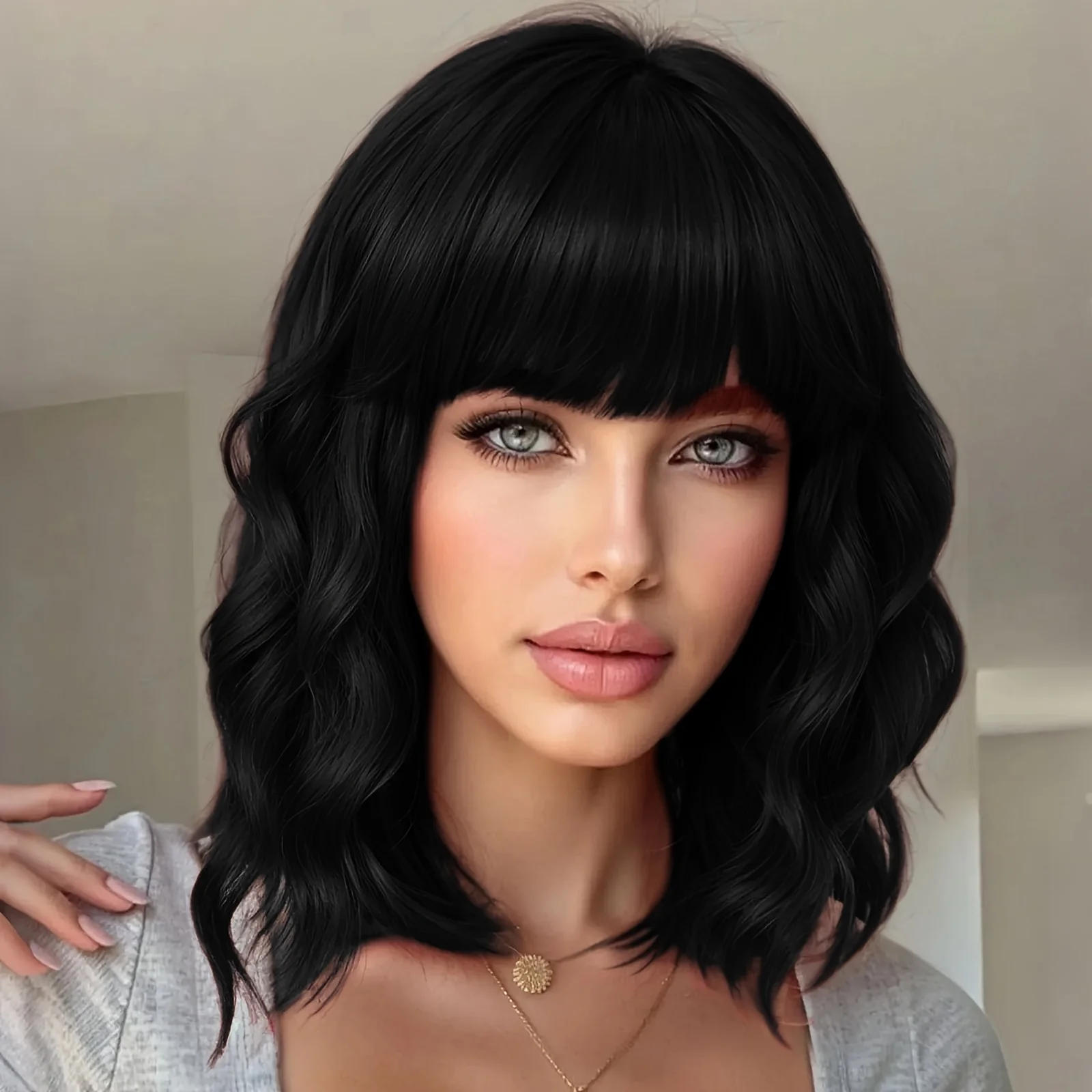 

Короткий волнистый парик с челкой для женщин, черные кудрявые парики, натуральные волнистые синтетические парики для повседневной носки, вечеринок и косплея