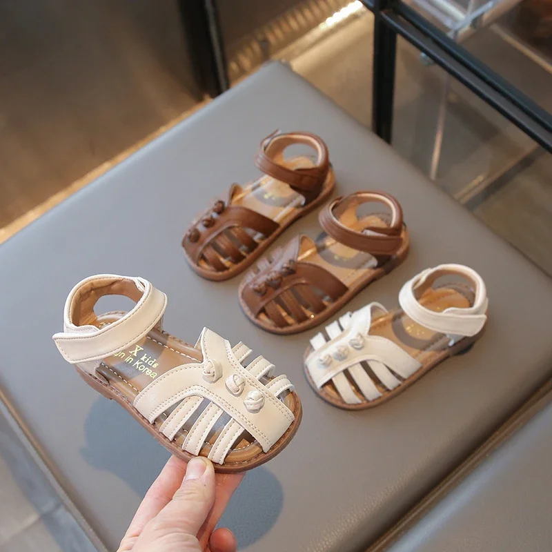 

Детские сандалии-гладиаторы, простые однотонные модные сандалии для девочек, повседневные трендовые детские модные школьные туфли на плоской подошве, новинка