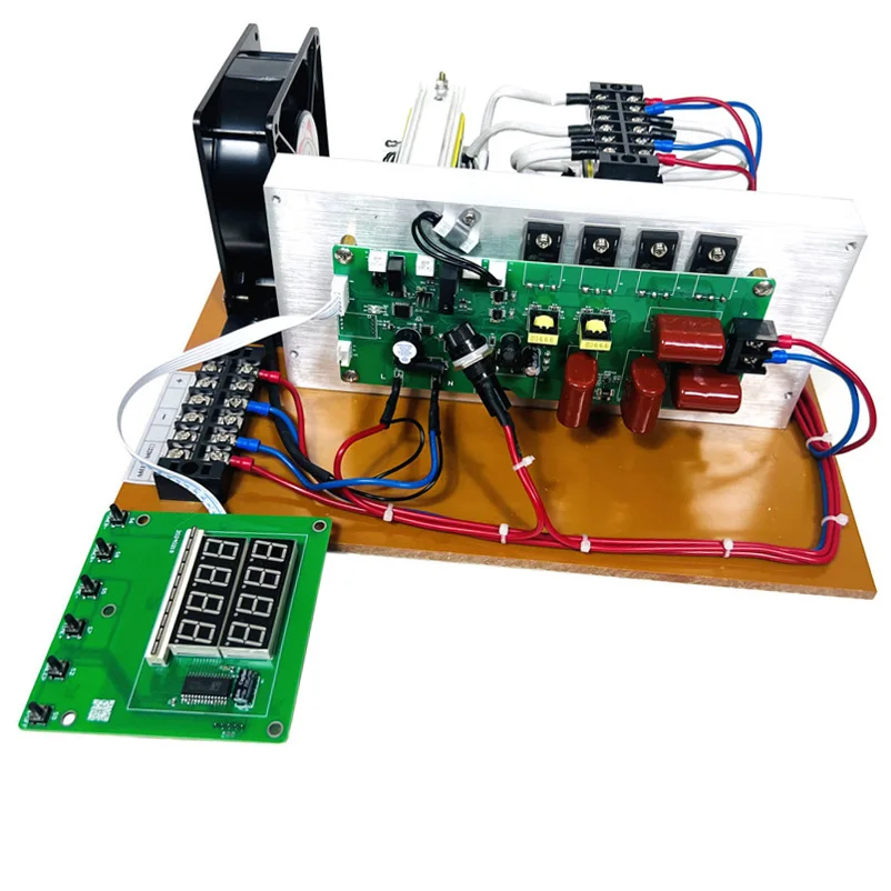 600 واط 28 كيلو هرتز إلى 40 كيلو هرتز تردد قابل للتعديل مولدات بالموجات فوق الصوتية أطقم لآلة تنظيف أدوات المائدة لغسالة الصحون التجارية