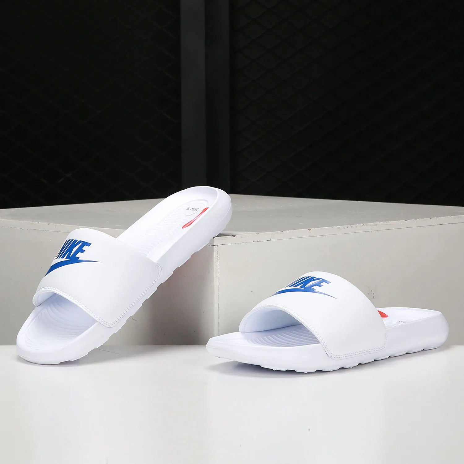 Nike Genuine Men's Lightweight Breathable Foam Sports Sandals CN9675-102