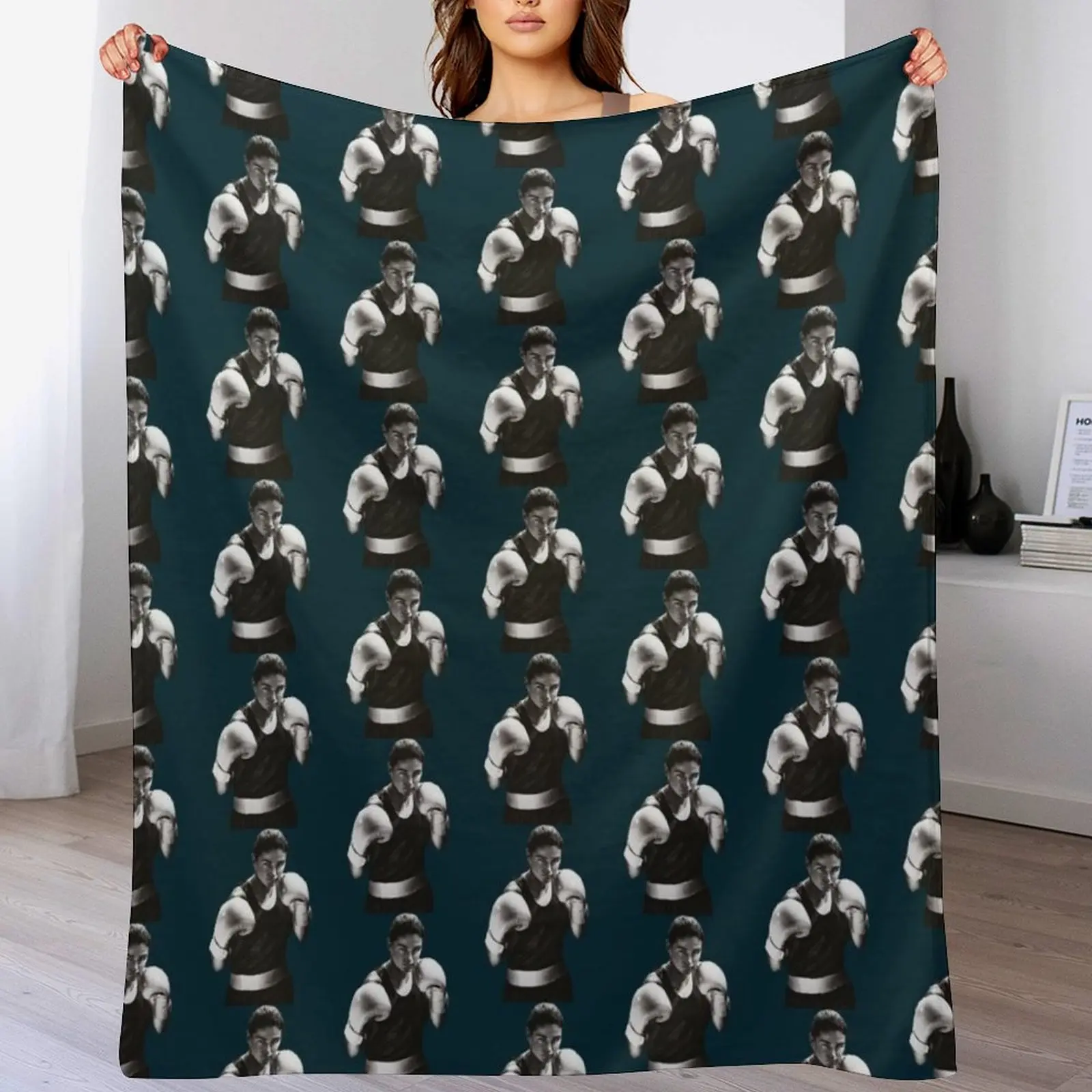

katie taylor Fitted Throw Blanket Designers Stuffeds Summer Blankets