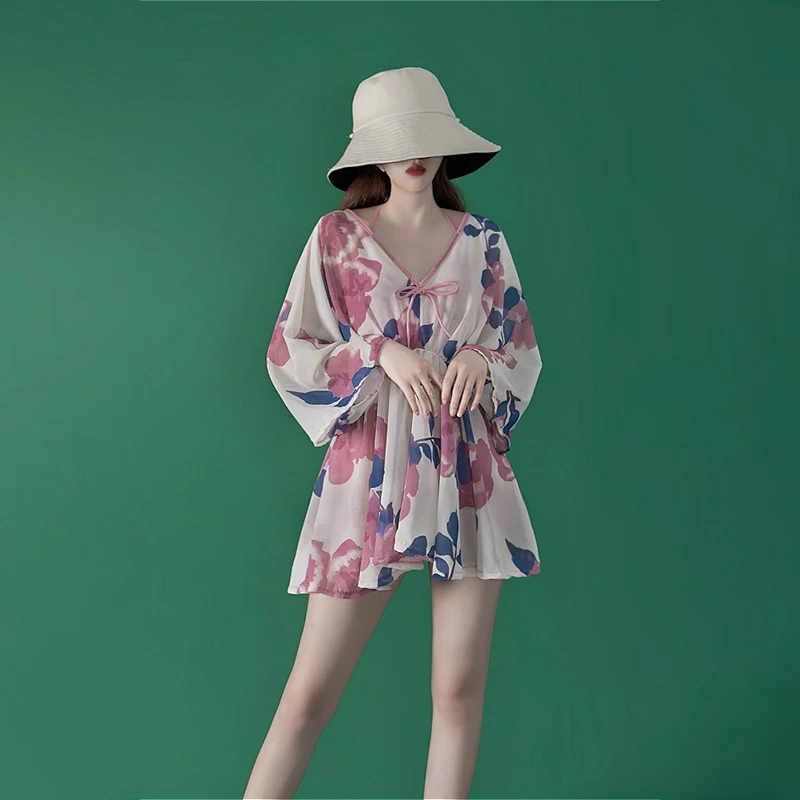 Nuevo traje de baño de tres piezas para piscina conservadora recomendado, pantalones cortos de seguridad con cordones y manga larga con estampado dulce para mujer, traje de baño para parque acuático