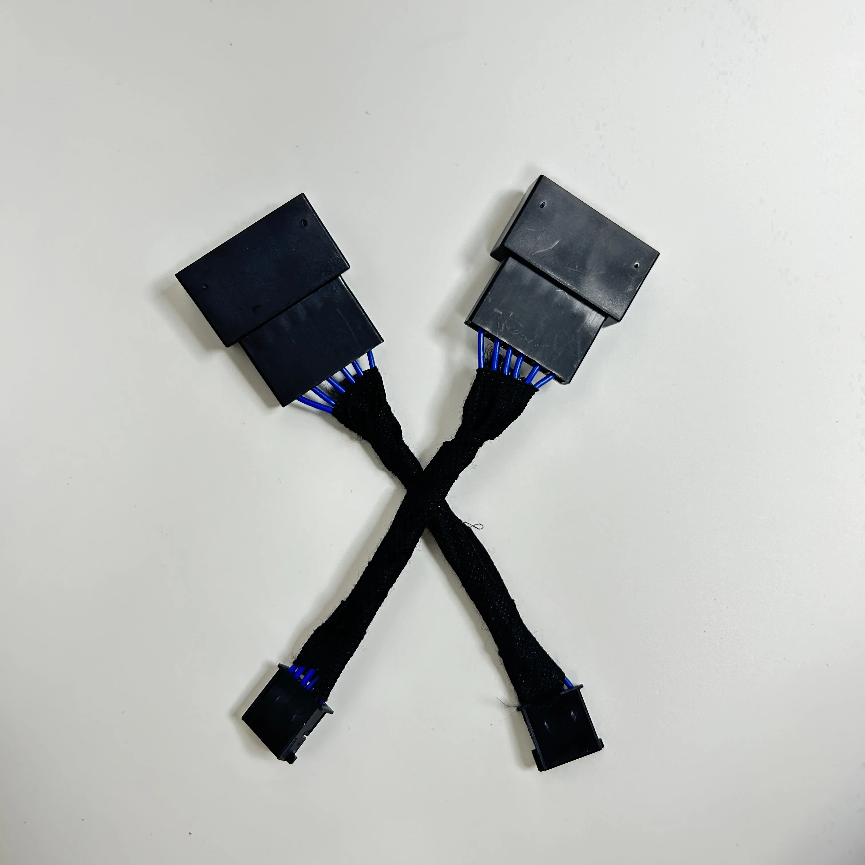 E92/E93 B MW pre model halogen taillights modified, later LED taillights non-destructive adapter harness plug conversion line