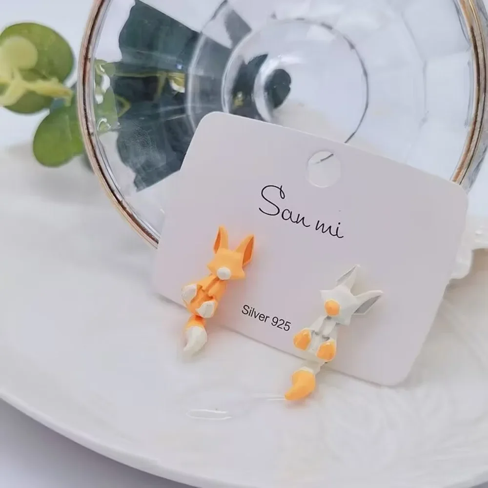 Simple Fashion Cute Three-dimensional Fox Asymmetric Earrings Creative Trend Personality Cartoon Animal Earrings Female Jewelry