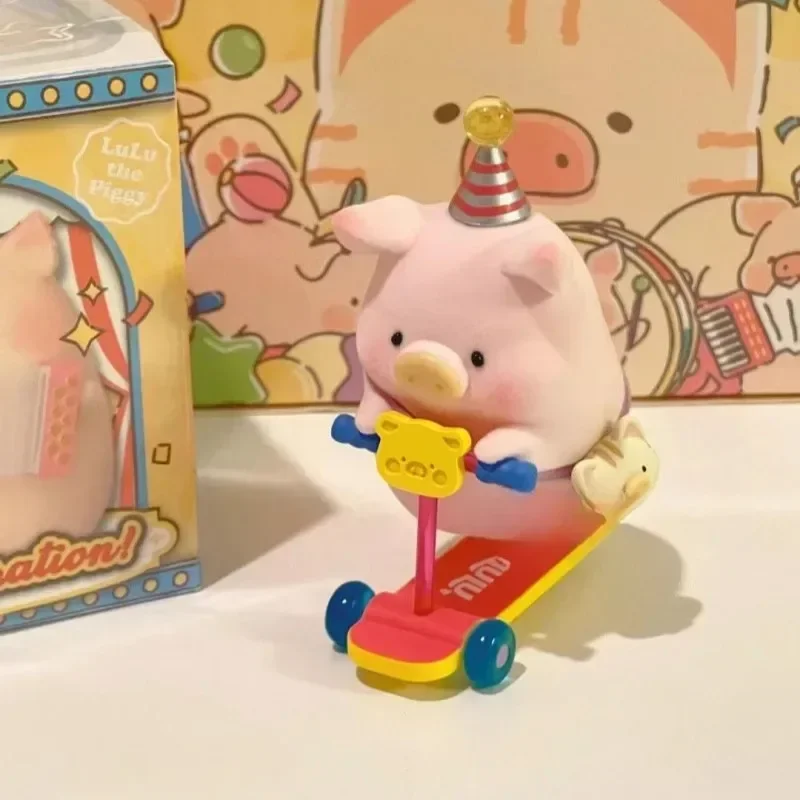 LuLu The Pig Happy Hour Series Blind Box Celebration Cute Piggy Action Figures bambole da collezione giocattoli Mini bambole regali per bambina