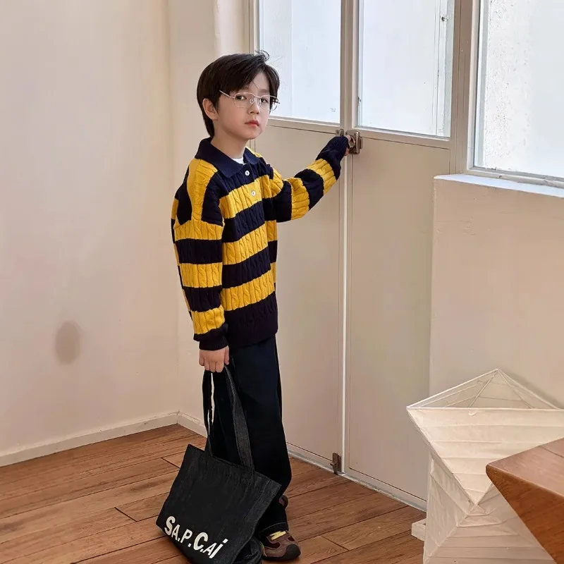 الأطفال 2025 الخريف والشتاء سميكة شريطية الحياكة زر صبي وفتاة التلبيب سترة دافئة وأزياء الاطفال الملابس