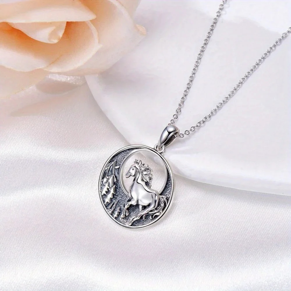 Fashion3pcs Retro Pony Round Pendant Necklace/Necklace & Earring Set, Exquisite Party Commemorative Jewelry Gifts  in A Niche St