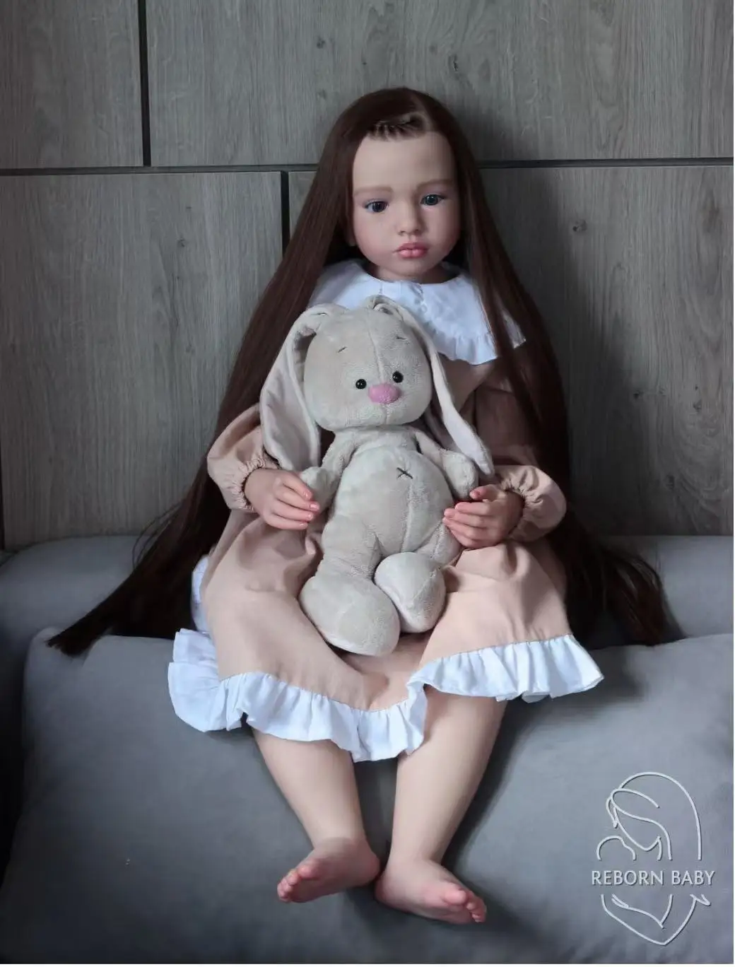 

SINO-BB предлагает индивидуальные страстность девушки Алоenka, окрашенные, завершенные с длинными волосами ужина