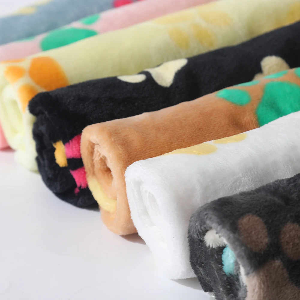 Soft Fluffy Pet Blanket Winter Warm Dog Blanket Comfortable Breathable Cat Throw Blanket Flannel Sheet Pet Dog Mat Pet Supplies