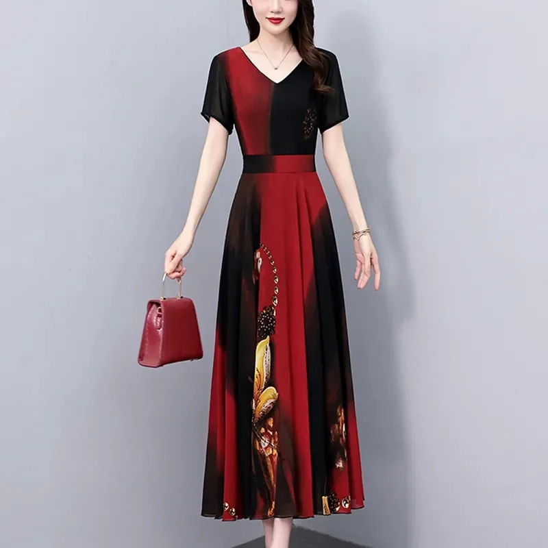 

2025 Summer Women New High-end Chiffon Dress Age Reduction Slimming With A Feminine Charm Dress Mom's Stylish Printed Long Skirt