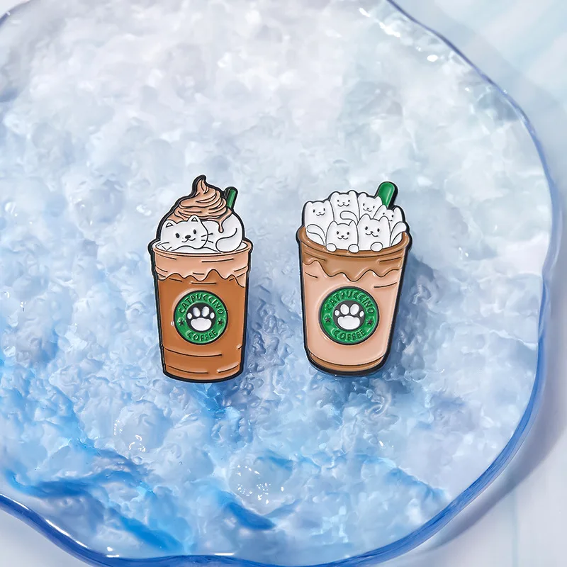 القط على فنجان القهوة الآيس كريم المينا دبوس مضحك بروش الرسوم شارة للحقائب الجينز هوديس الدنيم التلبيب دبوس مجوهرات الاطفال أفضل هدية